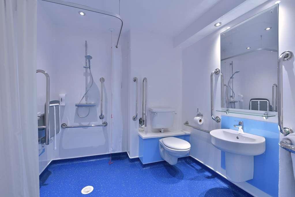 Travelodge Bradford Central Chambre photo