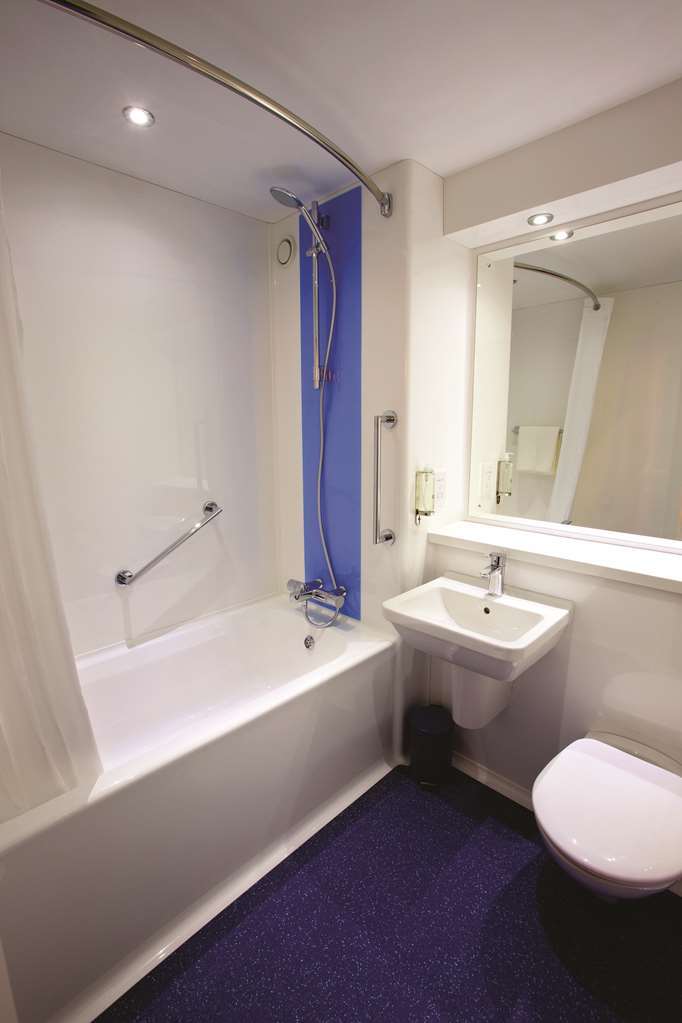 Travelodge Bradford Central Chambre photo