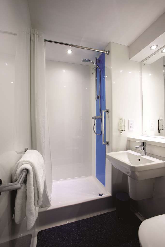 Travelodge Bradford Central Chambre photo